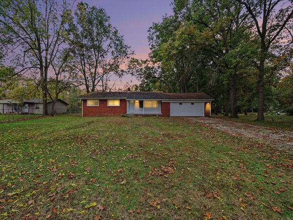 12485 S Custer Road, Dundee, MI 48131