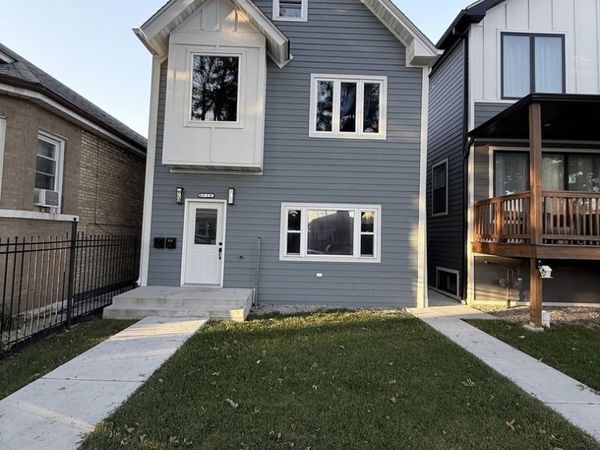 4614 W Mclean Avenue , Unit 1, Chicago, IL 60639
