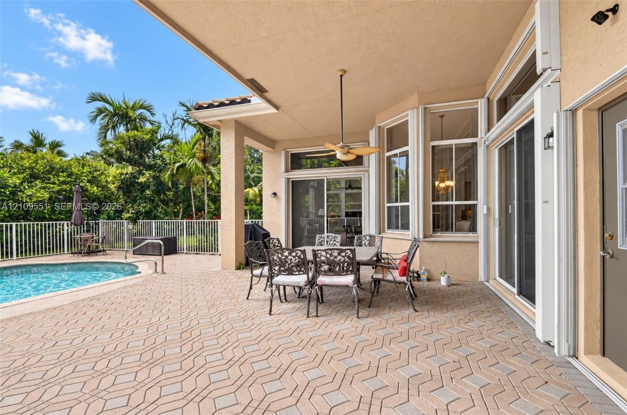 911 Forest Glen Ln , Wellington, FL 33414 Photo