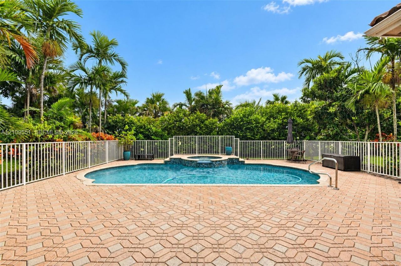 911 Forest Glen Ln , Wellington, FL 33414 Photo