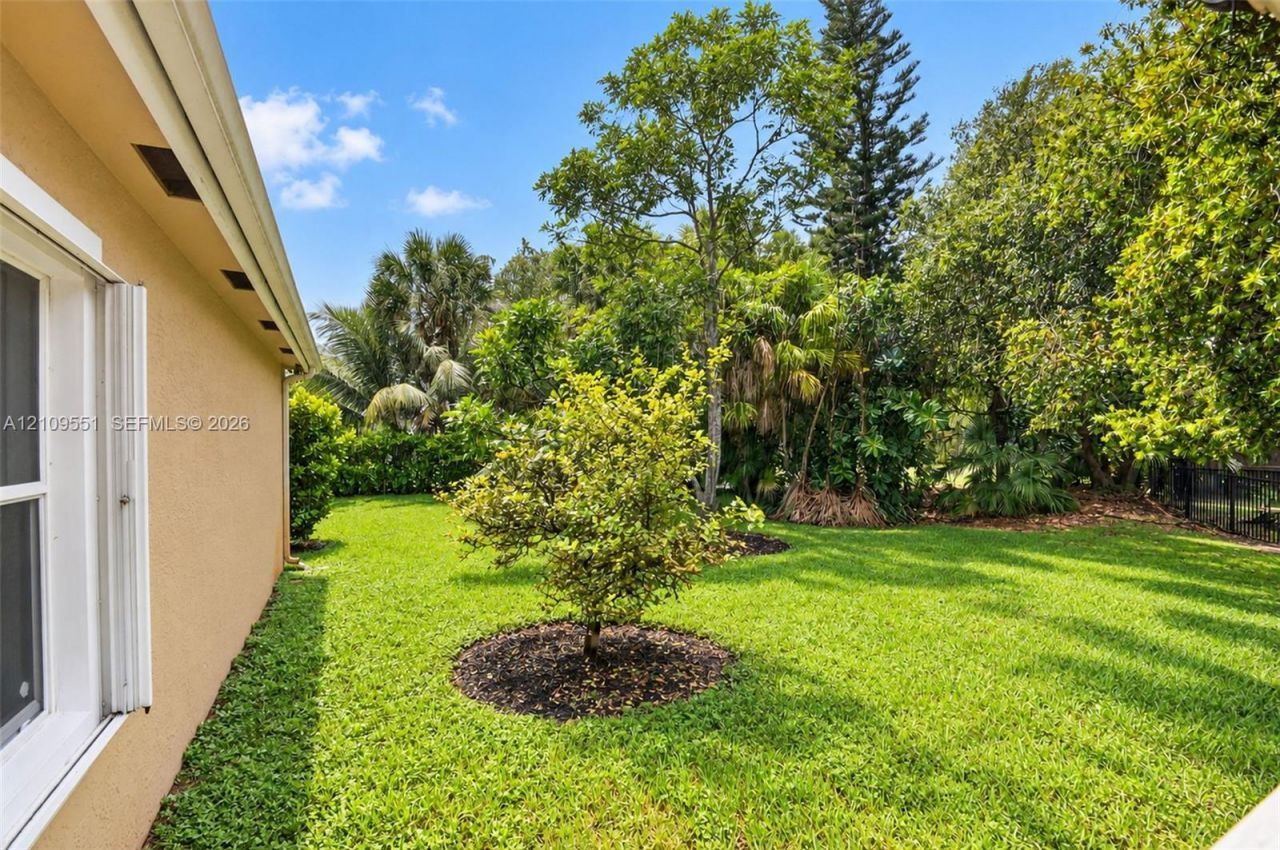 911 Forest Glen Ln , Wellington, FL 33414 Photo