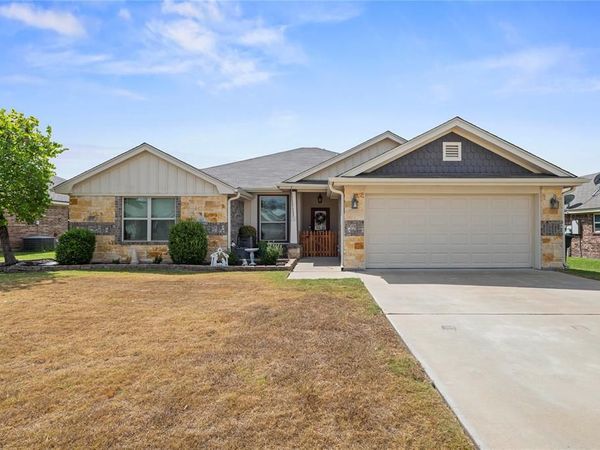 3417 Plains Street , Copperas Cove, TX 76522