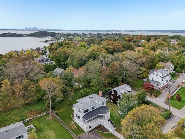 5 Cottage St, Nahant, MA 01908