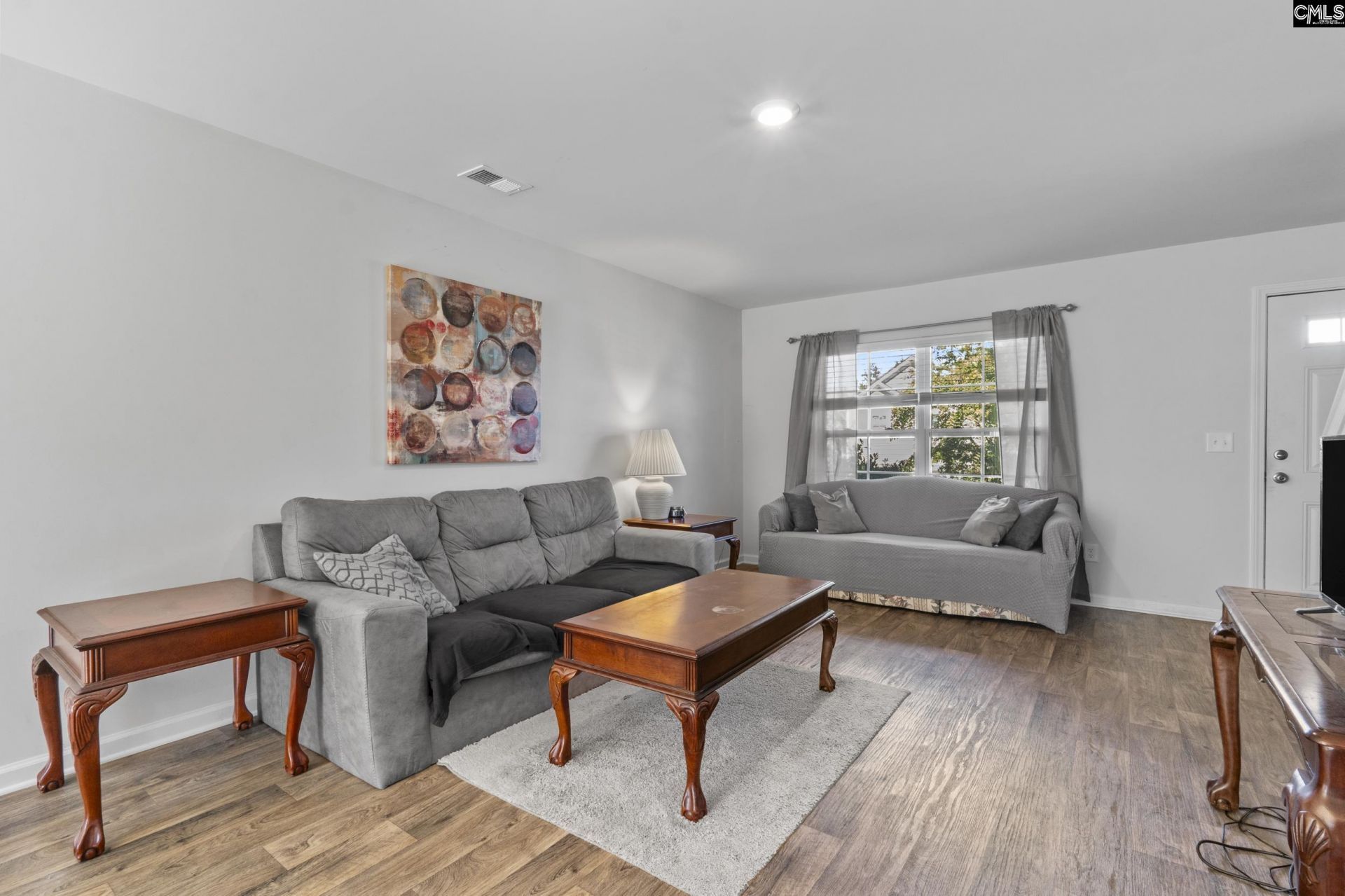 209 Wannamaker Way  Photo 5