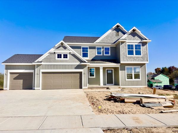7130 Kettle Dale Avenue SE, Alto, MI 49302