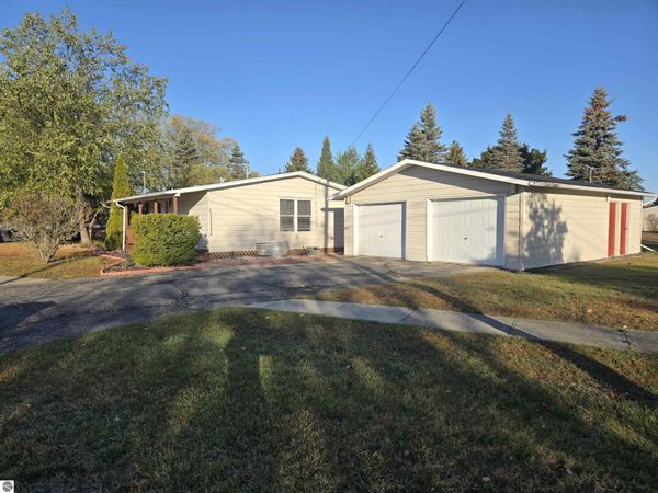 10330 7th Street, Oscoda, MI 48750