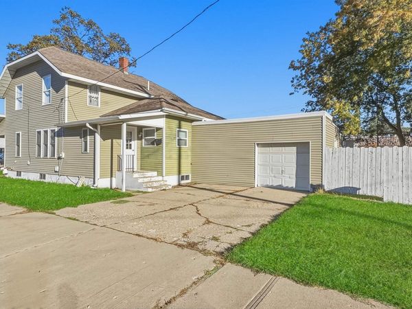 709 Mitchell S, Cadillac, MI 49601