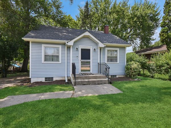 34690 N Nokomis Trail , McHenry, IL 60050