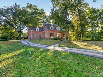 1236 S Geyer Road Kirkwood, MO 63122
