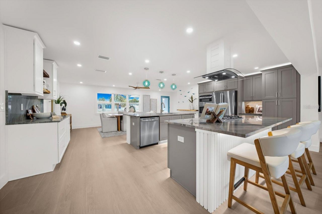 10304 Kingfisher Road W, Bradenton, FL 34209 Photo