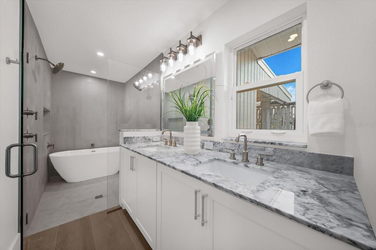 10304 Kingfisher Road W, Bradenton, FL 34209 Photo