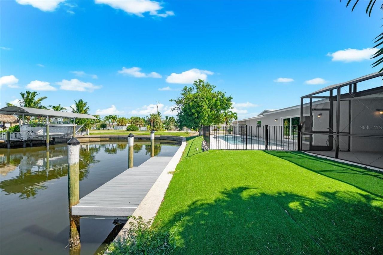 10304 Kingfisher Road W, Bradenton, FL 34209 Photo