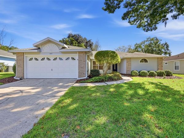 1055 NW 89TH DRIVE , GAINESVILLE, FL 32606