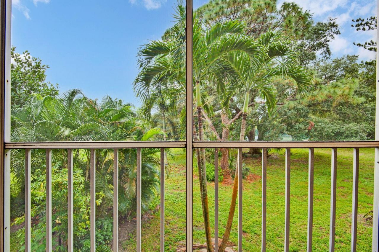 4440 Ironwood Circle, Unit 206D, Bradenton, FL 34209 Photo