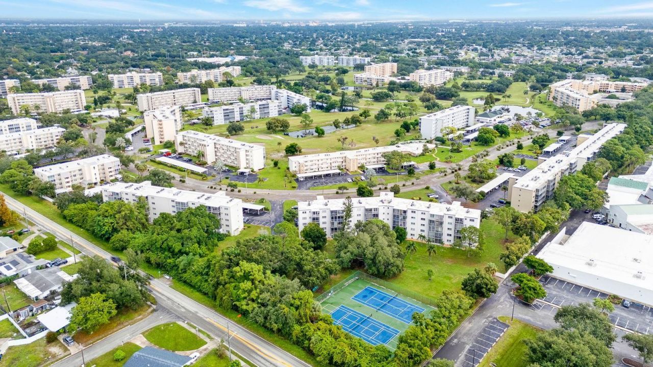 4440 Ironwood Circle, Unit 206D, Bradenton, FL 34209 Photo