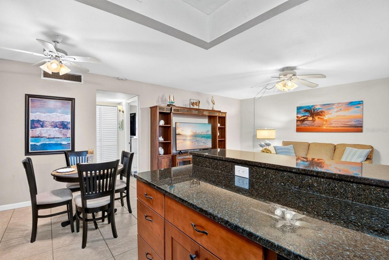 4440 Ironwood Circle, Unit 206D, Bradenton, FL 34209 Photo