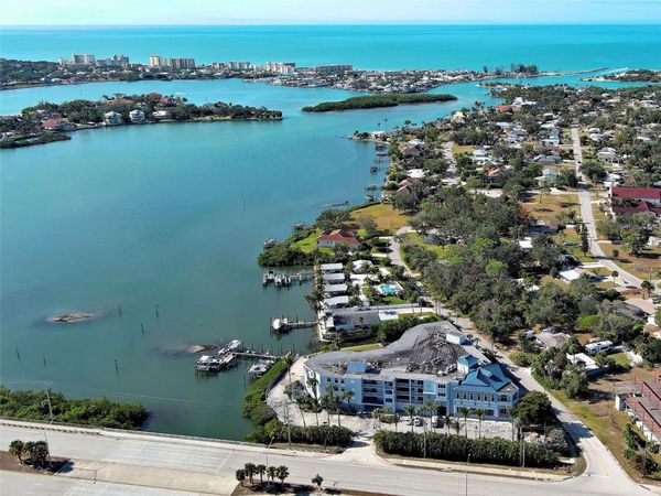 516 TAMIAMI TRAIL S, Unit 201, NOKOMIS, FL 34275