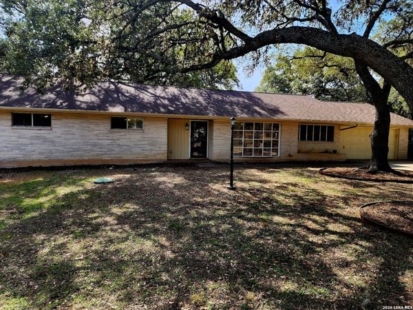 6350 Mondean St, San Antonio, TX 78240