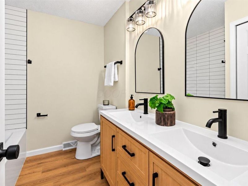 5689 Dorsey Drive , Columbus, OH 43235 Photo 14