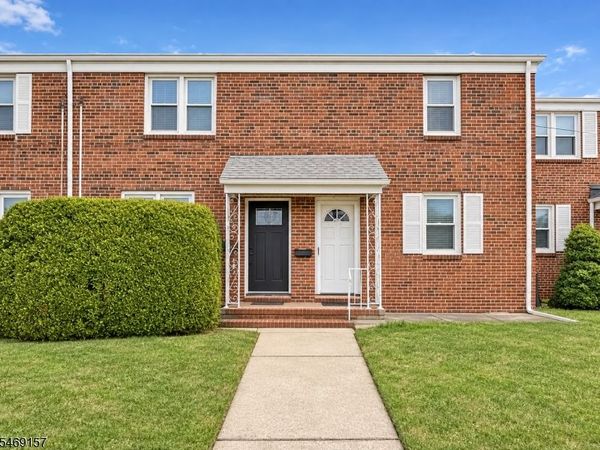 824 N Stiles St, Linden, NJ 07036