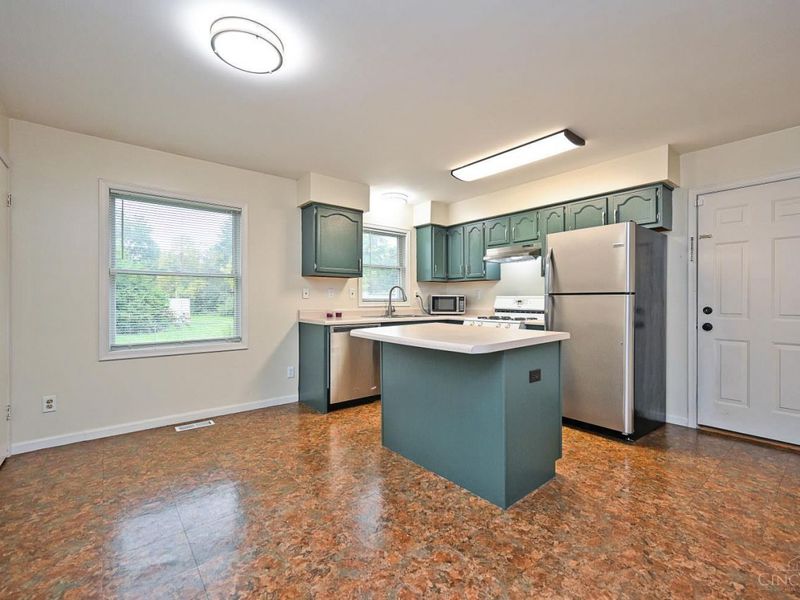 360 Walnut Street, Williamsburg, OH 45176 Photo 10