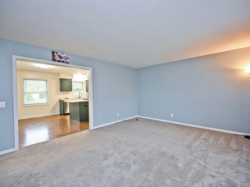 360 Walnut Street, Williamsburg, OH 45176 Photo 6