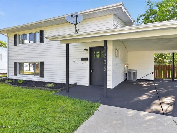 1206 Richland Street , Maumee, OH 43537