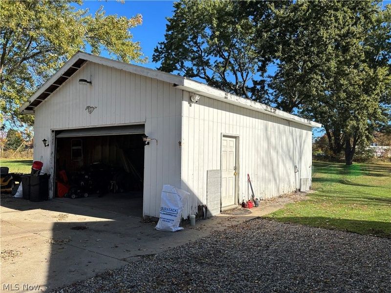 11651 Webster Road, Strongsville, OH 44136 Photo 3