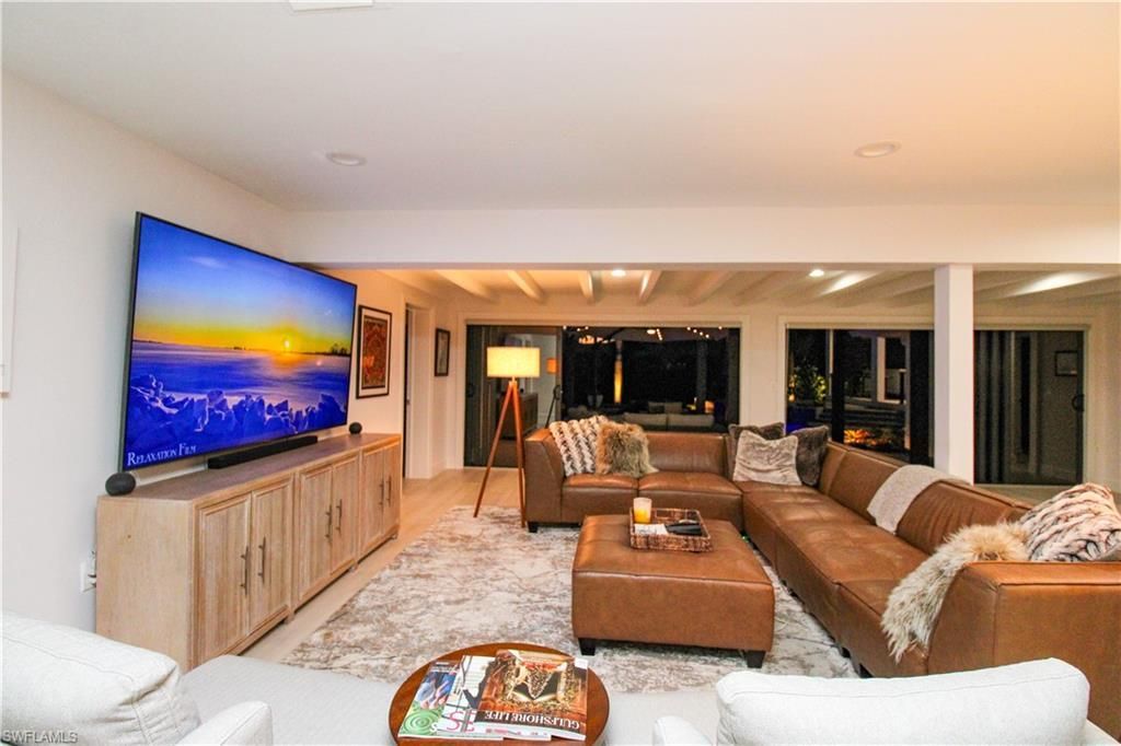 1555 Crayton Rd , Naples, FL 34102 Photo
