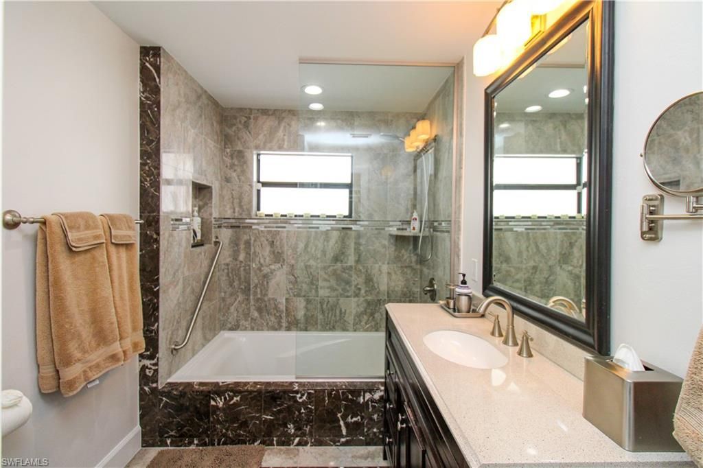 1555 Crayton Rd , Naples, FL 34102 Photo