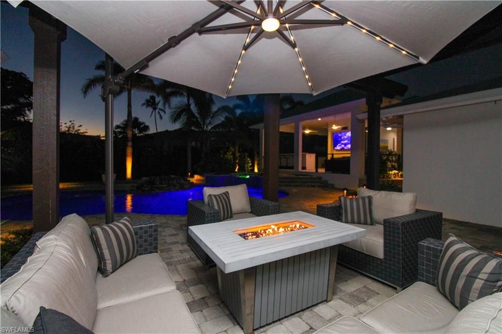 1555 Crayton Rd , Naples, FL 34102 Photo