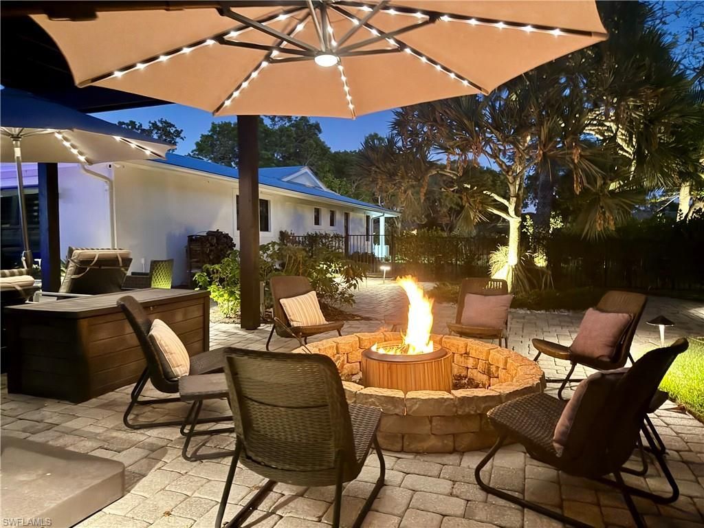 1555 Crayton Rd , Naples, FL 34102 Photo