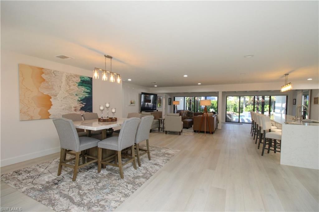 1555 Crayton Rd , Naples, FL 34102 Photo