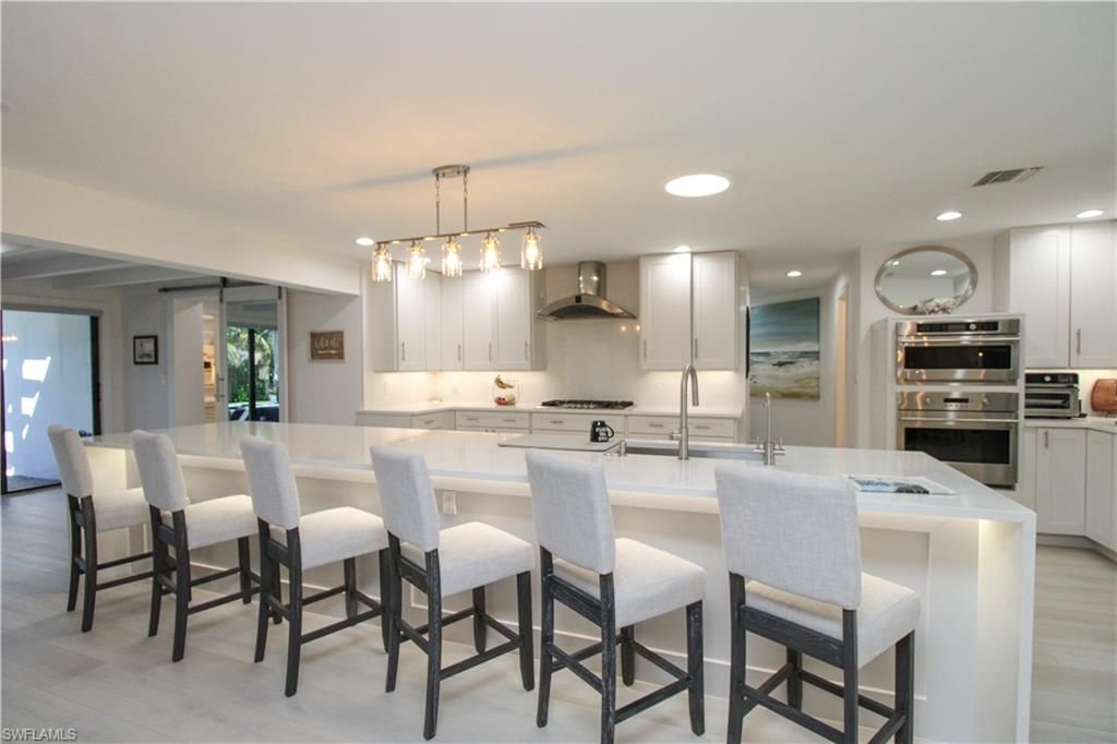 1555 Crayton Rd , Naples, FL 34102 Photo