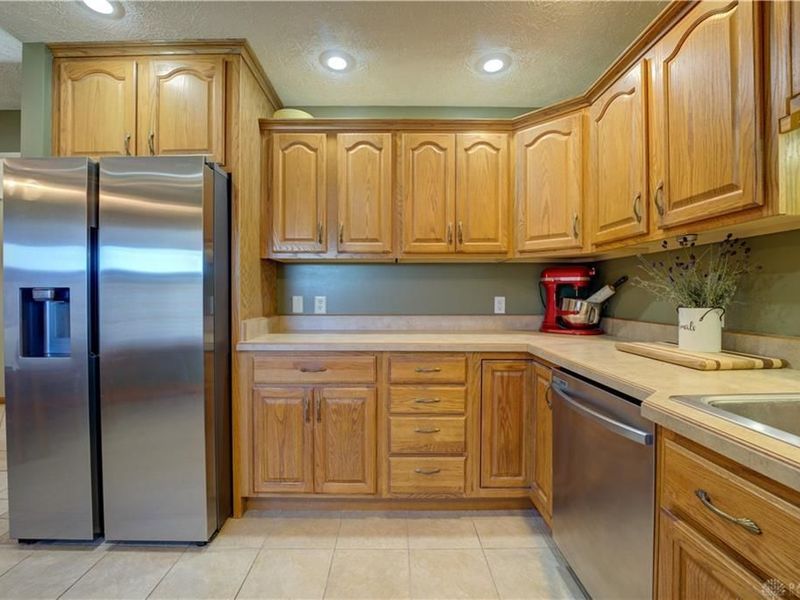 104 Warwick Court, Greenville, OH 45331 Photo 12
