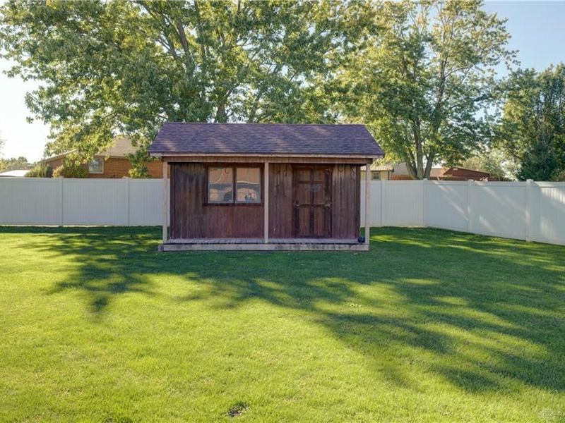104 Warwick Court, Greenville, OH 45331 Photo 29
