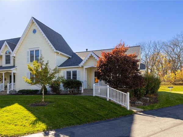 34 Hamlin Drive, Canandaigua, NY 14424