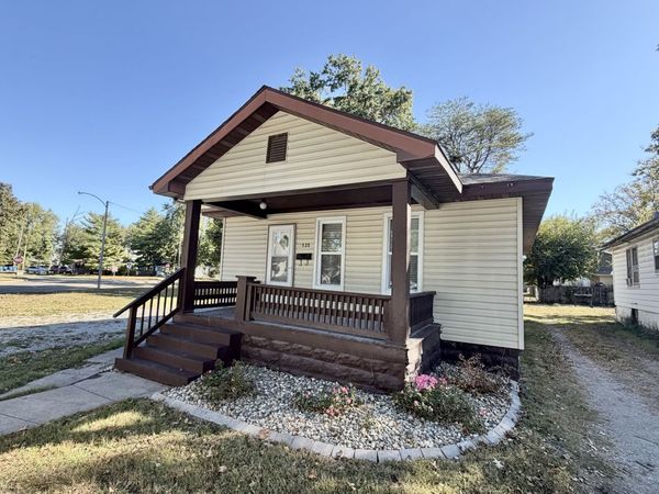 135 N James Avenue , Centralia, IL 62801