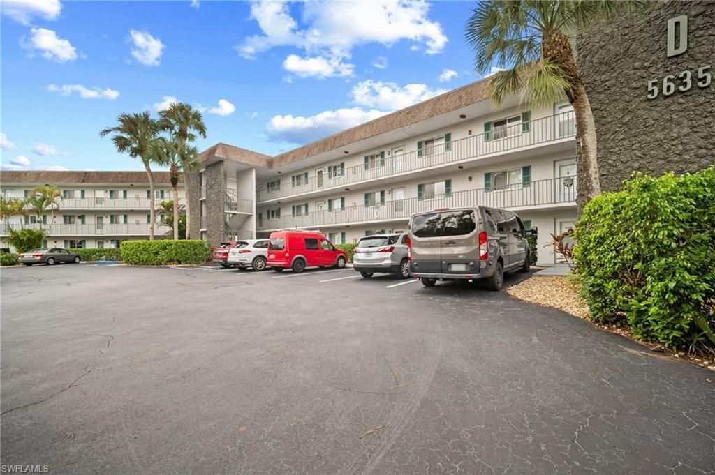 5635 Rattlesnake Hammock Rd, Unit 203D, Naples, FL 34133 Photo