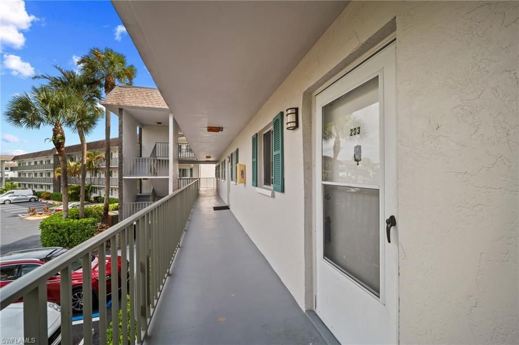 5635 Rattlesnake Hammock Rd, Unit 203D, Naples, FL 34133 Photo