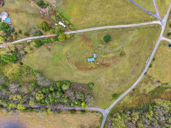 241 Cabin Hill Rd , Celina, TN 38551