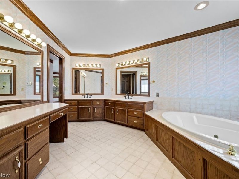 7004 Salerno Street NW, Canton, OH 44718 Photo 30