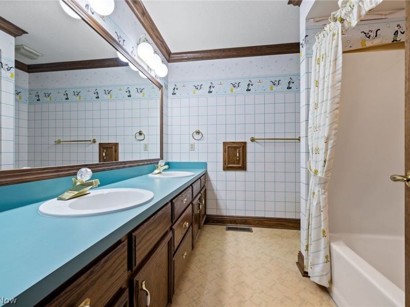 7004 Salerno Street NW, Canton, OH 44718 Photo 35