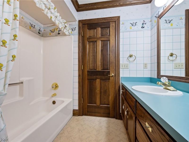 7004 Salerno Street NW, Canton, OH 44718 Photo 36