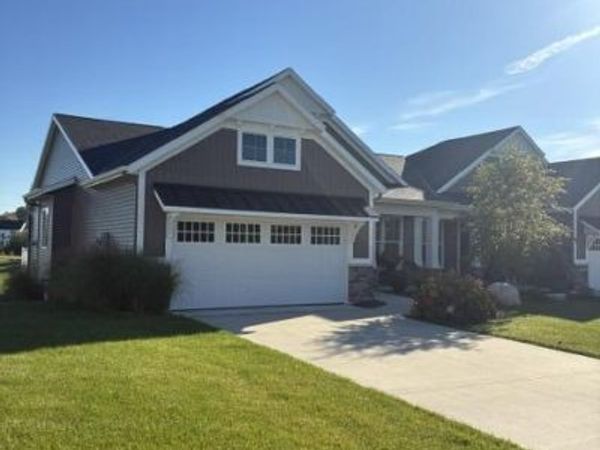 5564 Albright Avenue SW, Unit 23, Wyoming, MI 49418