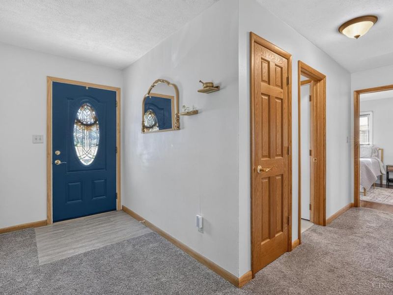 3909 Sterling Drive, Franklin Township, OH 45005 Photo 2
