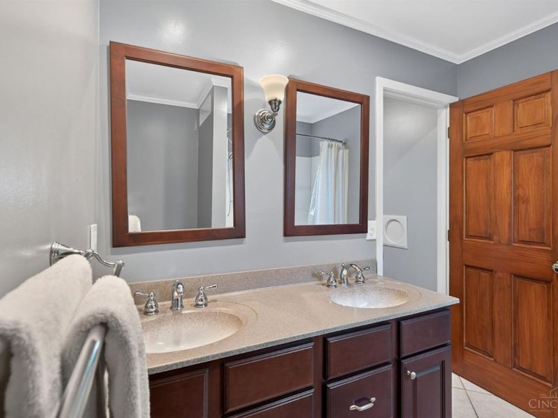 5381 Timberchase Court, Green Township, OH 45247 Photo 39