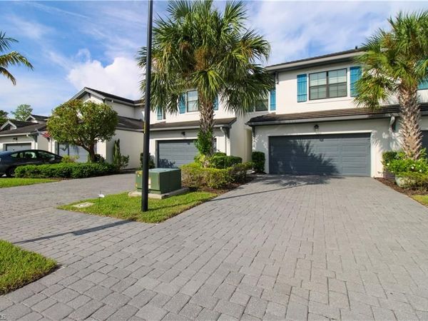 7421 Rockefeller DR , NAPLES, FL 34119