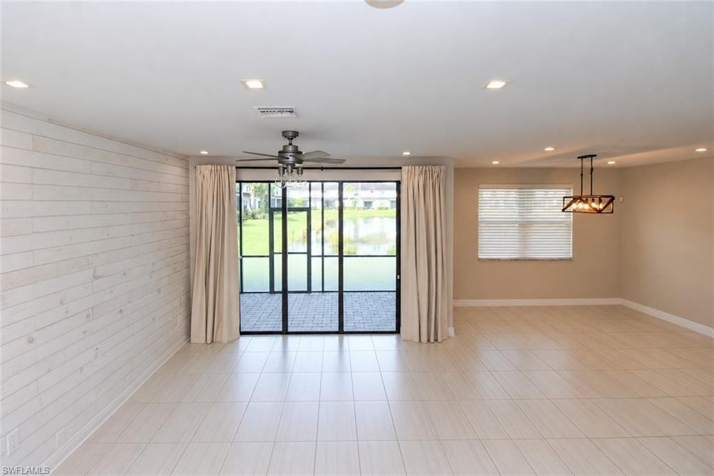 7421 Rockefeller Dr , Naples, FL 34119 Photo