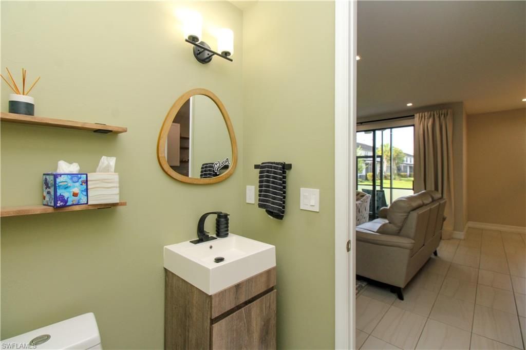 7421 Rockefeller Dr , Naples, FL 34119 Photo
